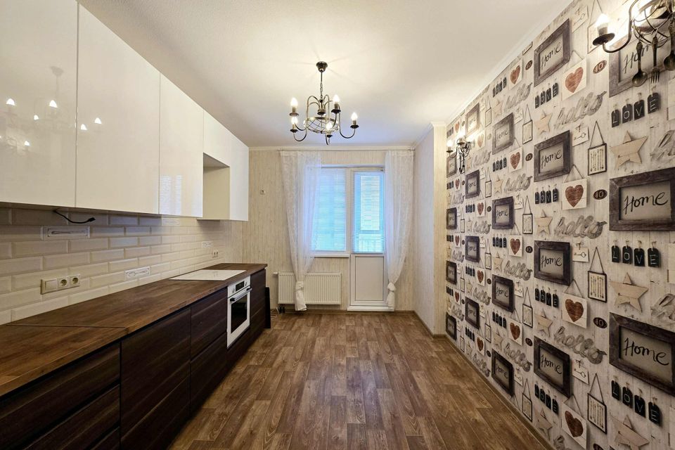 Продаётся 2-комнатная квартира, 70.7 м²