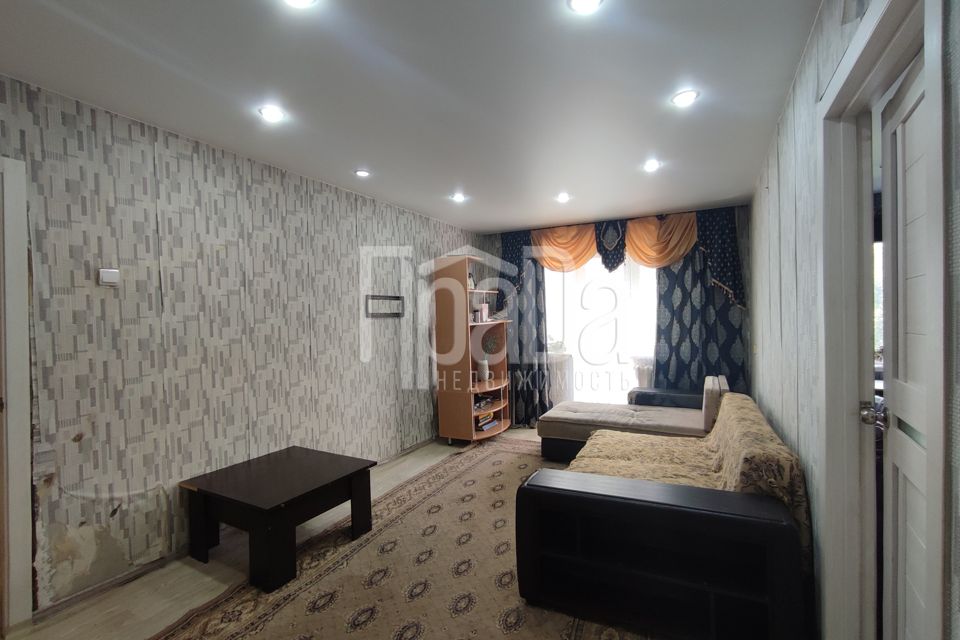 Продаётся 3-комнатная квартира, 57.2 м²