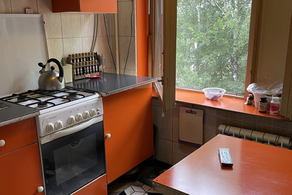 Продаётся 3-комнатная квартира, 54.9 м²