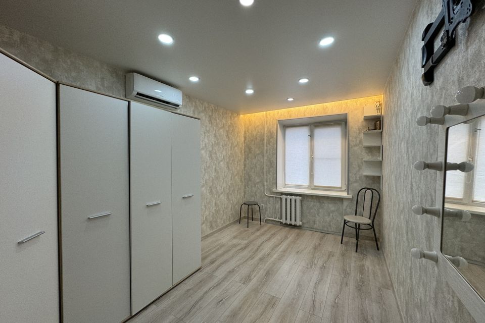 Продаётся комната в 5-комн. квартире, 11.6 м²