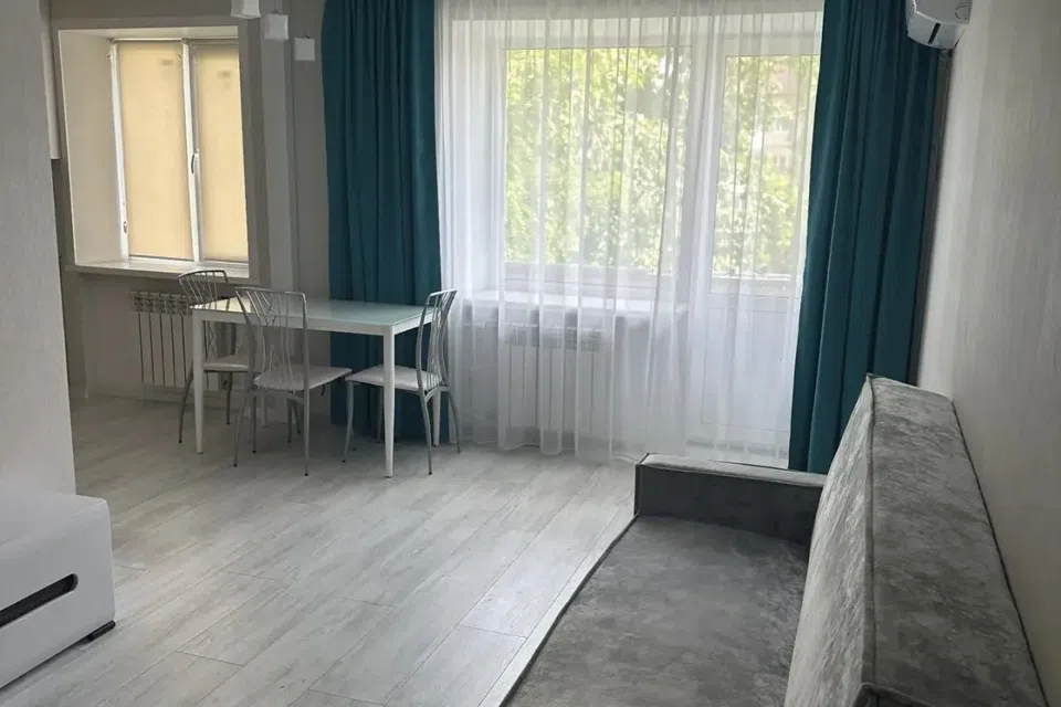 Продаётся 3-комнатная квартира, 60 м²