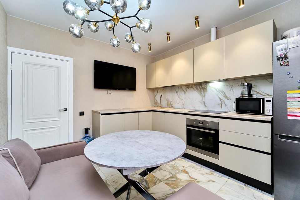 Продаётся 2-комнатная квартира, 56 м²
