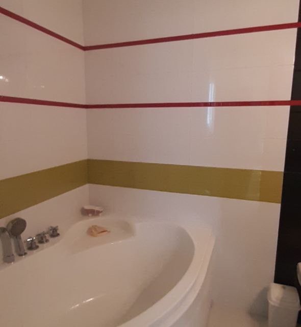 Продаётся 4-комнатная квартира, 120 м²