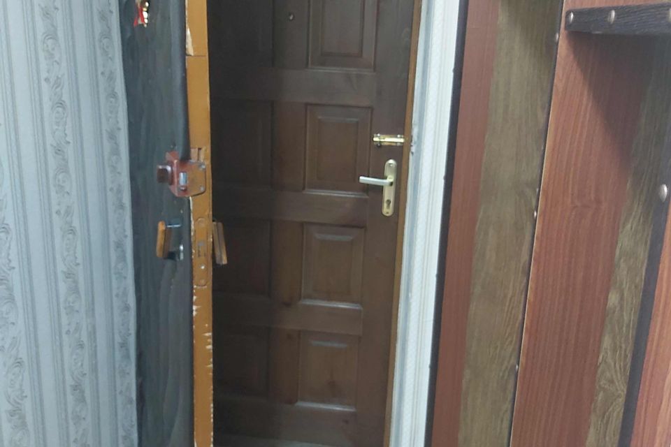 Продаётся 3-комнатная квартира, 42 м²