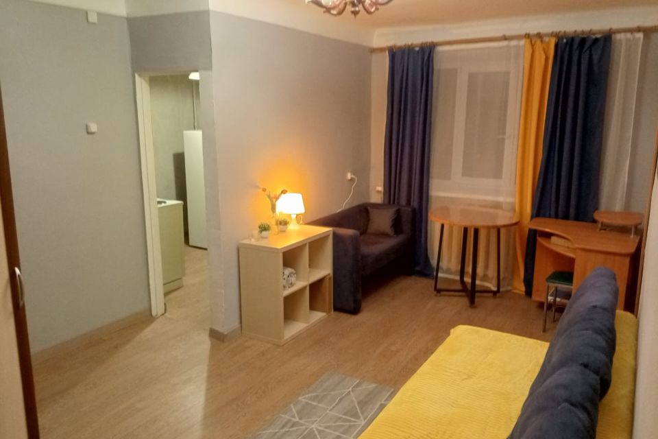 Продаётся 3-комнатная квартира, 58 м²