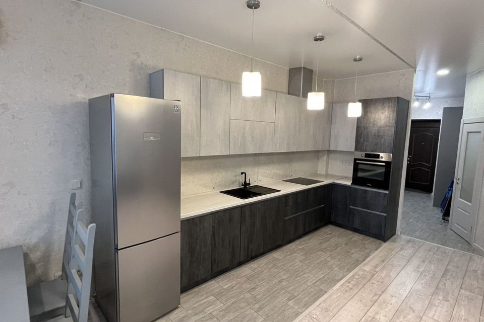 Сдаётся 2-комнатная квартира, 75 м²