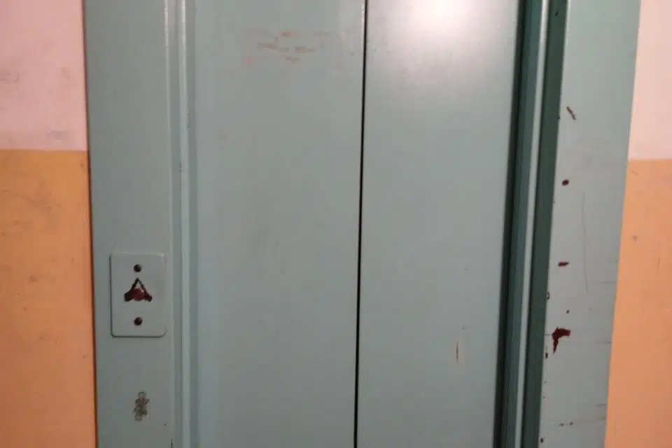 Продаётся 1-комнатная квартира, 32 м²