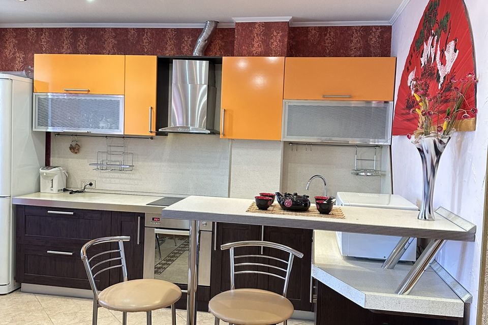 Продаётся 3-комнатная квартира, 76.7 м²