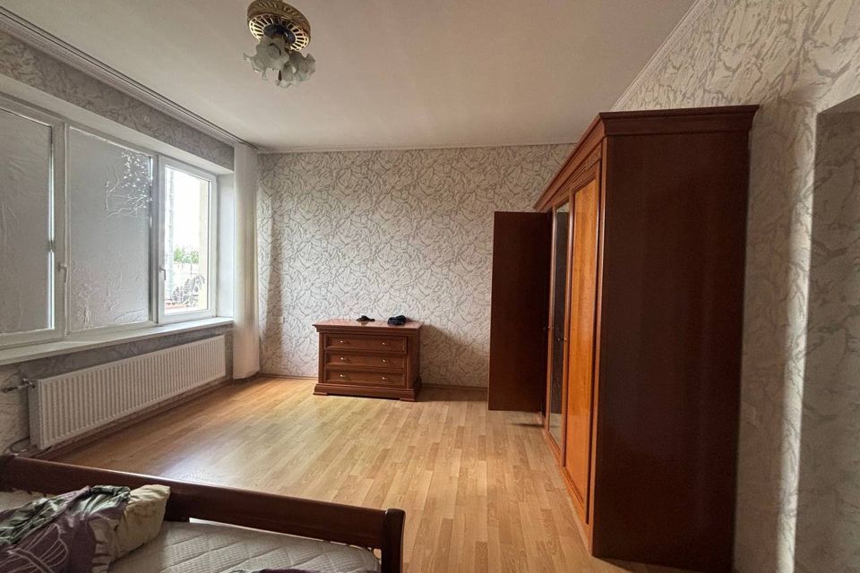 Продаётся 2-этажный дом, 346 м²