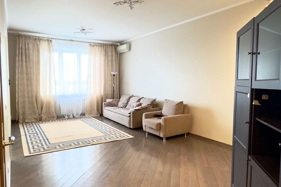 Продаётся 2-комнатная квартира, 69.5 м²