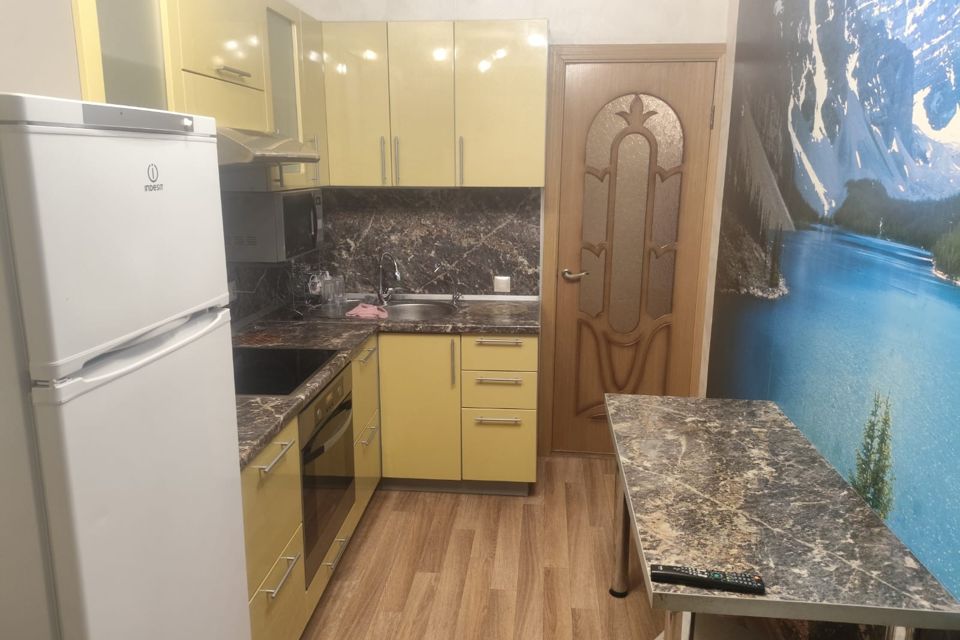 Сдаётся 1-комнатная квартира, 38 м²
