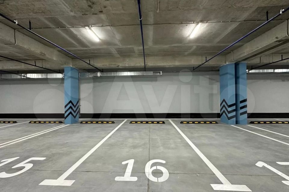 Продаётся машиноместо, 13.44 м²