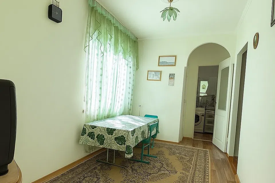 Продаётся 3-комнатная квартира, 57.9 м²