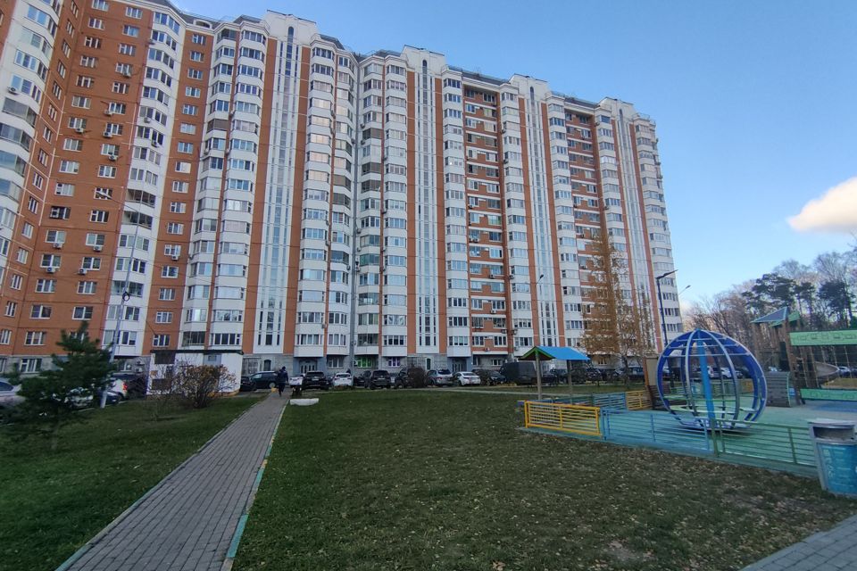 Продаётся 1-комнатная квартира, 38 м²