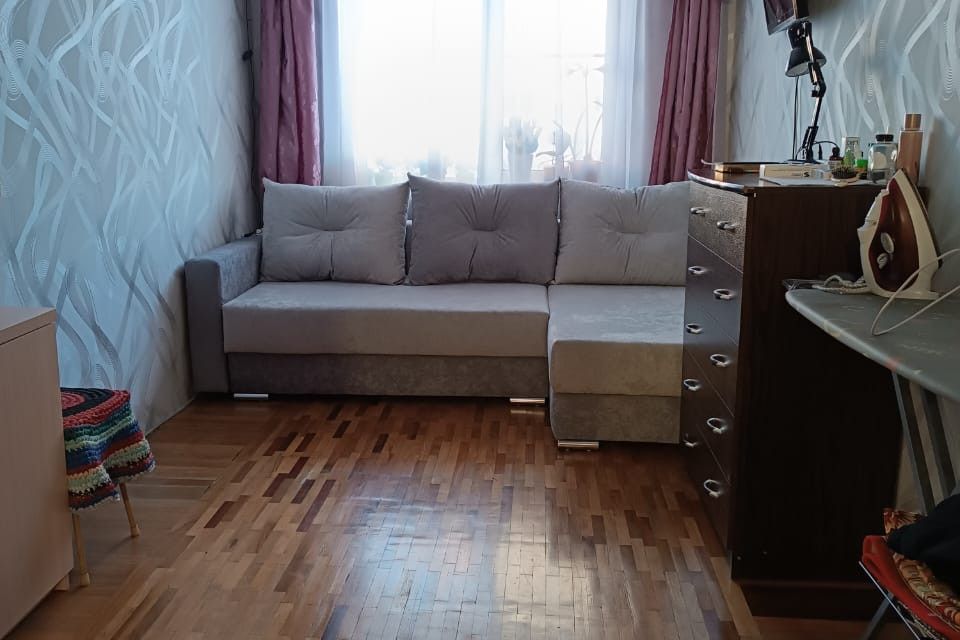 Продаётся 3-комнатная квартира, 57.8 м²