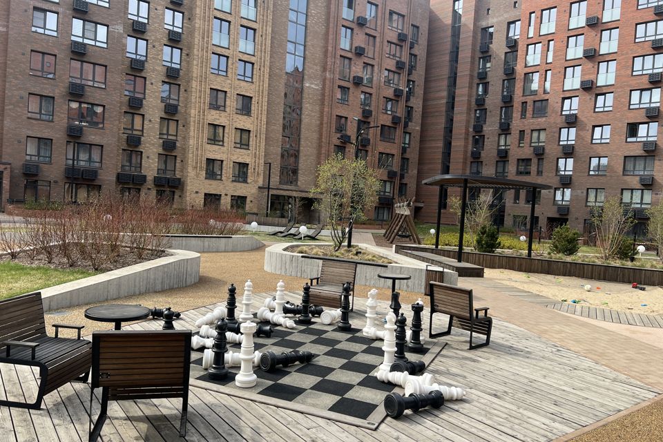 Продаётся 3-комнатная квартира, 105 м²