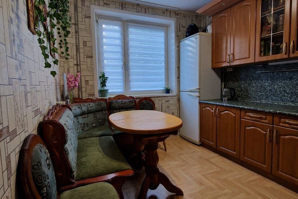 Продаётся 2-комнатная квартира, 61.6 м²
