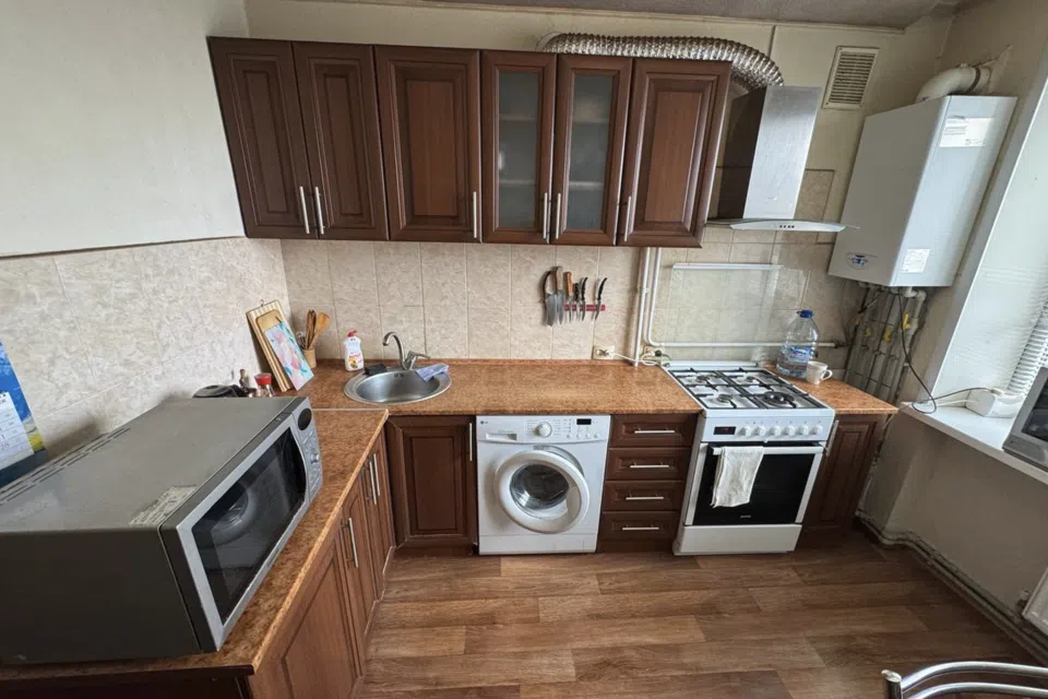 Продаётся 4-комнатная квартира, 80.6 м²