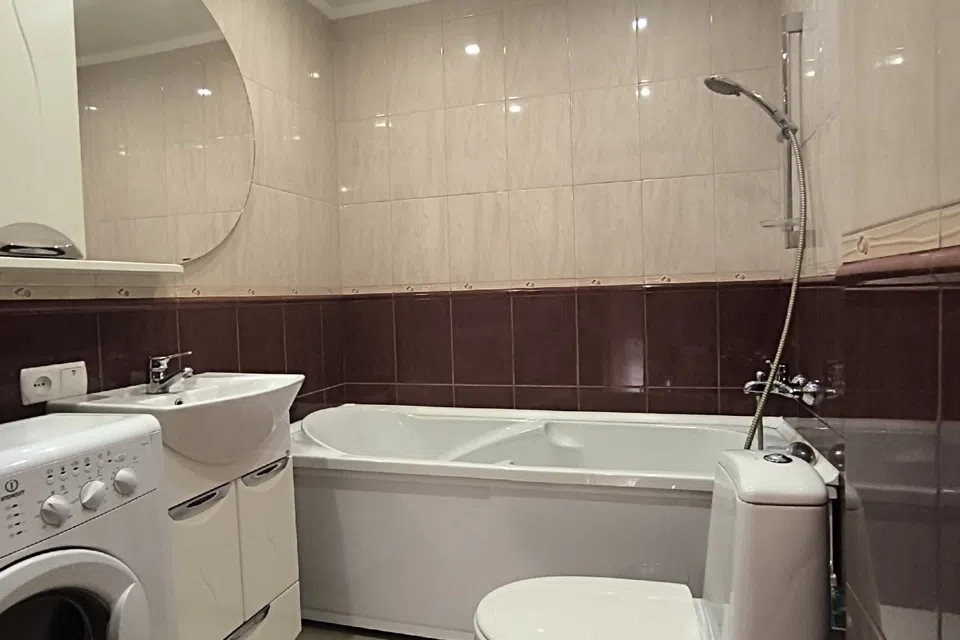 Продаётся 3-комнатная квартира, 65 м²
