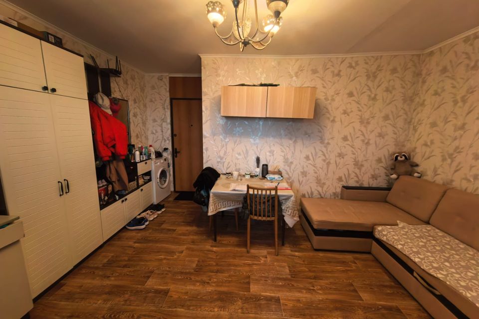 Продаётся комната в 3-комн. квартире, 14.5 м²