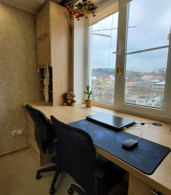 Продаётся 3-комнатная квартира, 60 м²