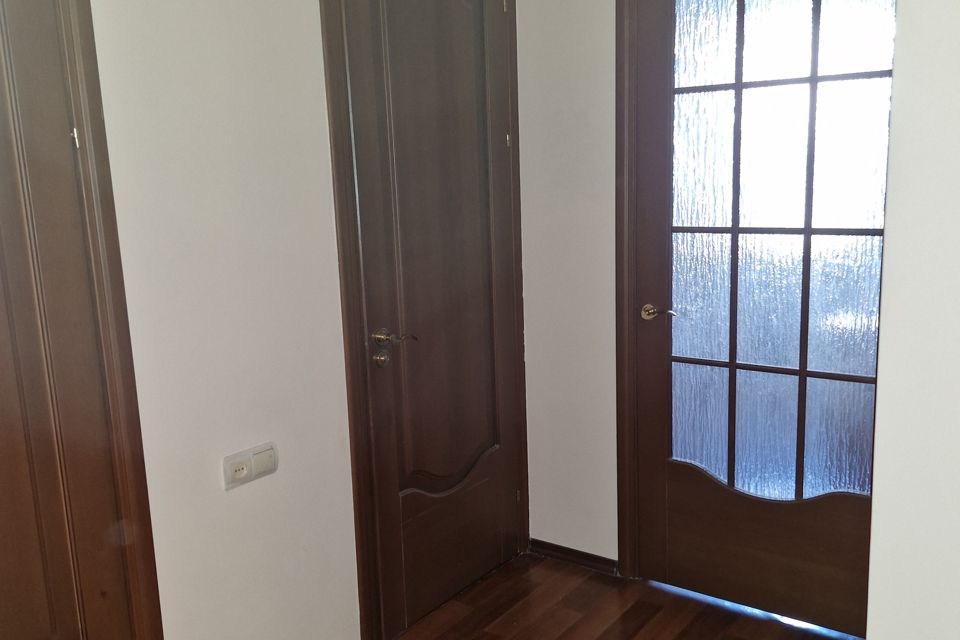 Продаётся 4-комнатная квартира, 76.7 м²