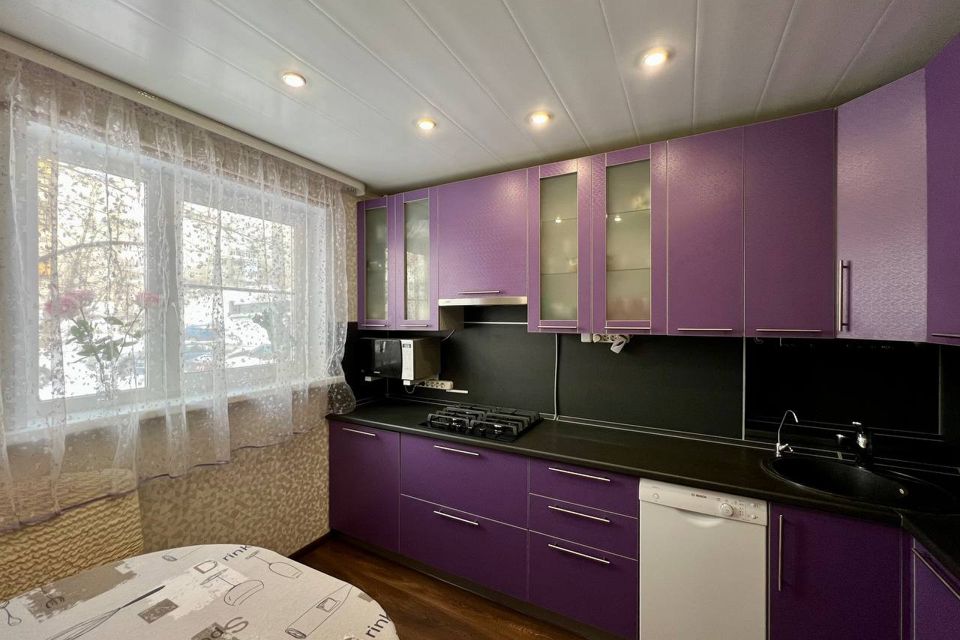 Продаётся 3-комнатная квартира, 57.8 м²