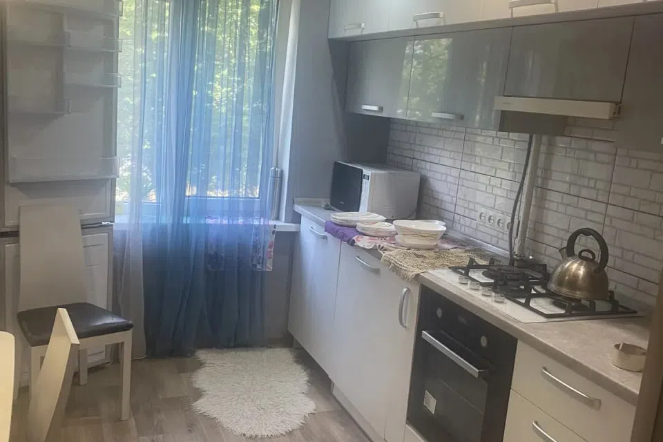 Продаётся 3-комнатная квартира, 57.31 м²