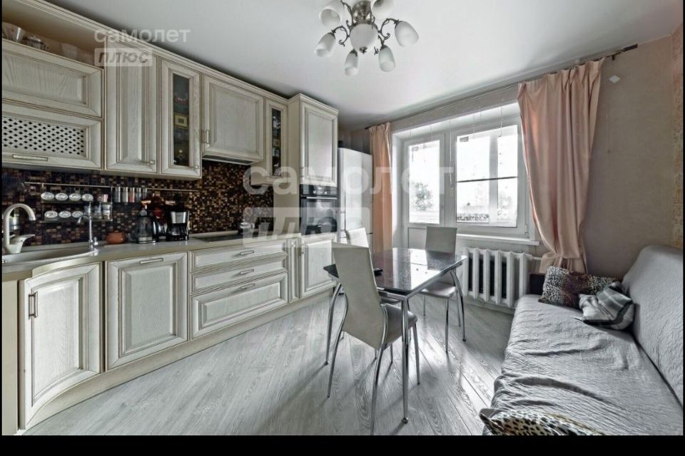 Продаётся 1-комнатная квартира, 42.5 м²