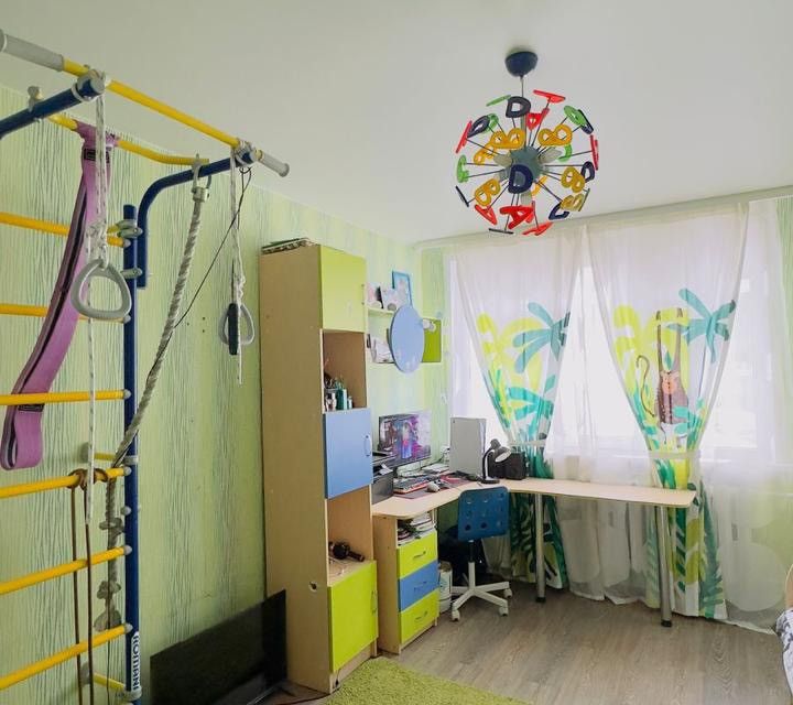 Продаётся 3-комнатная квартира, 58 м²