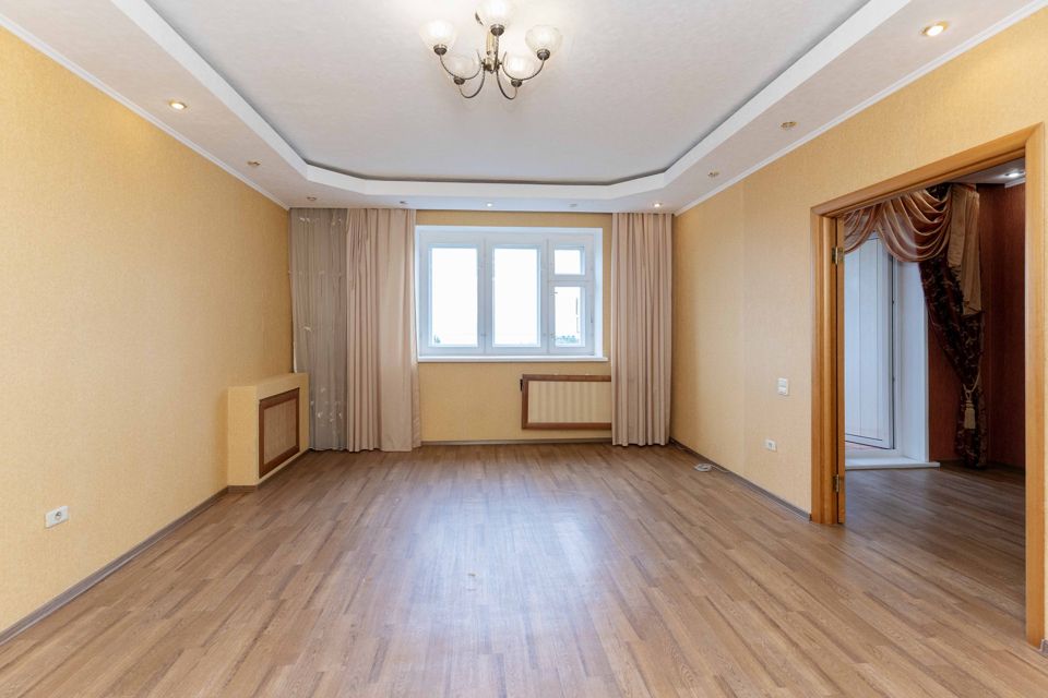Продаётся 2-комнатная квартира, 81.3 м²