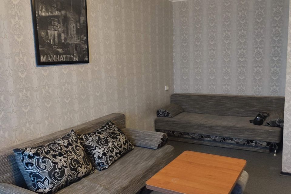 Продаётся 1-комнатная квартира, 38 м²