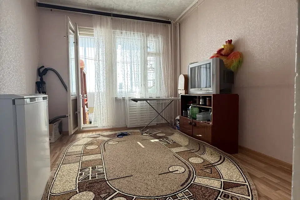 Продаётся 4-комнатная квартира, 68.2 м²