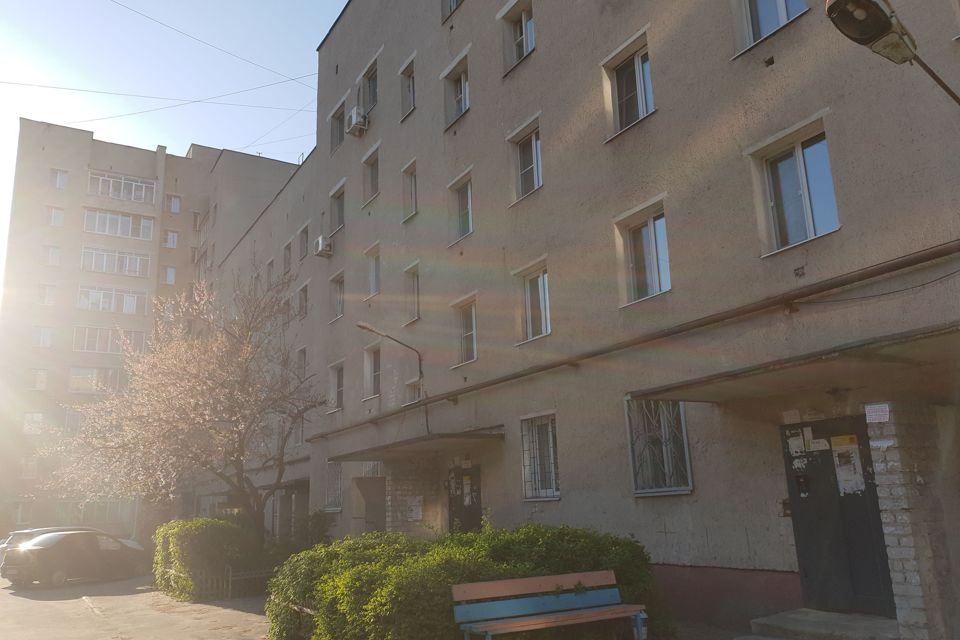 Продаётся 3-комнатная квартира, 57.3 м²