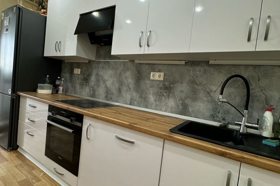 Продаётся 2-комнатная квартира, 52.5 м²
