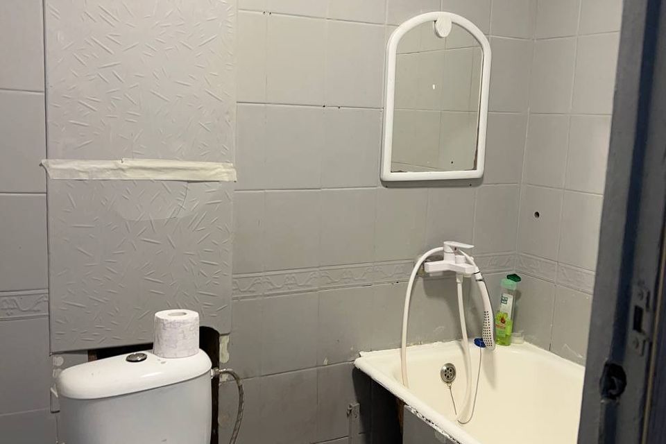 Продаётся 3-комнатная квартира, 44.9 м²