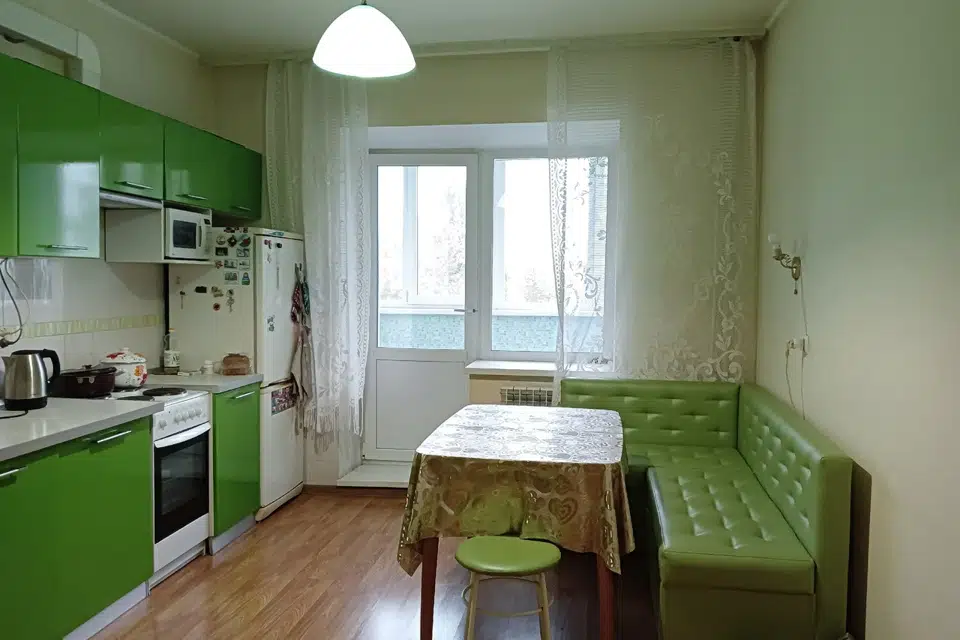 Продаётся 2-комнатная квартира, 79.6 м²