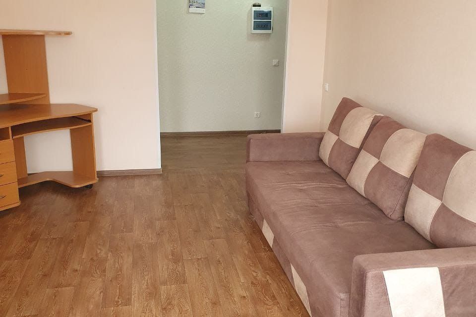 Сдаётся 1-комнатная квартира, 38 м²