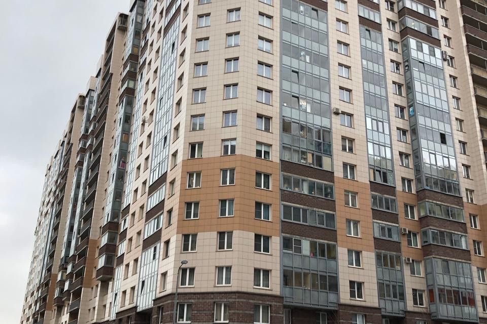 Продаётся 1-комнатная квартира, 43.3 м²