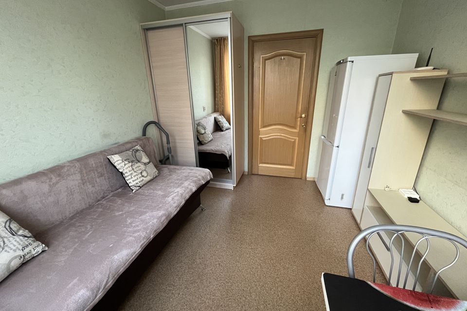 Продаётся комната в 2-комн. квартире, 10.2 м²