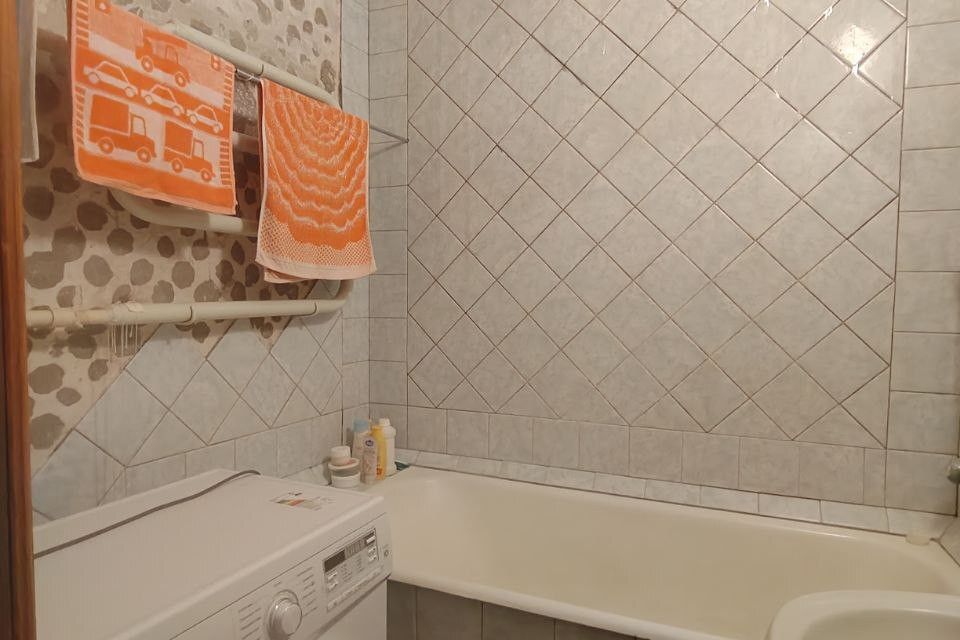 Продаётся 4-комнатная квартира, 82.9 м²