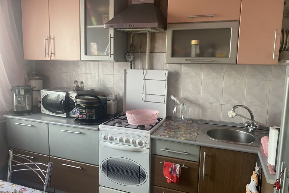 Продаётся 4-комнатная квартира, 96.7 м²
