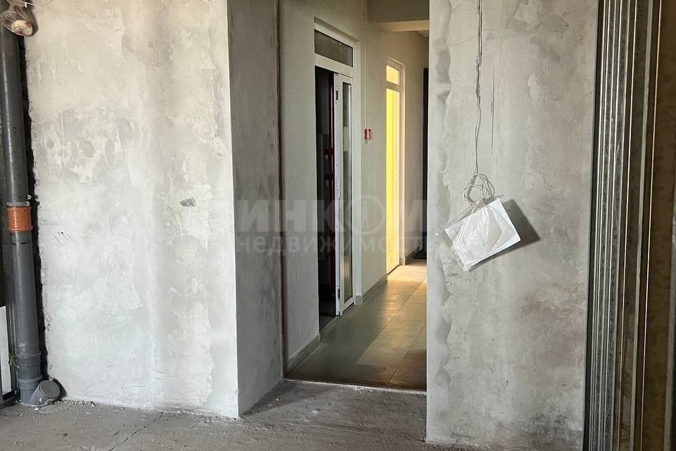 Продаётся 3-комнатная квартира, 106 м²