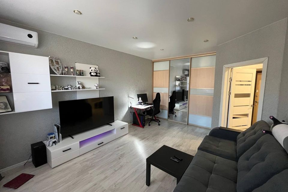 Продаётся 1-комнатная квартира, 38 м²