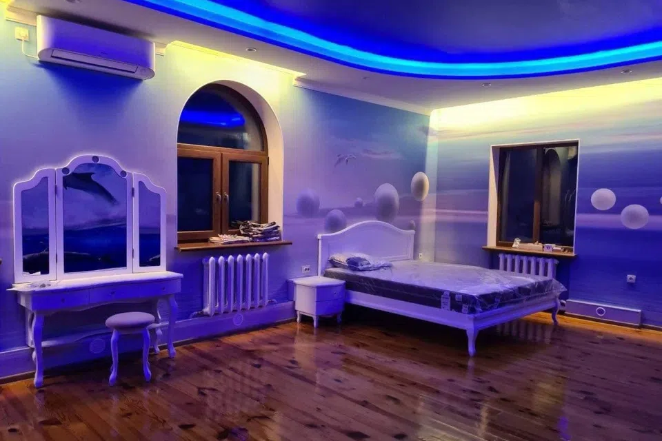 Продаётся 2-этажный дом, 350 м²