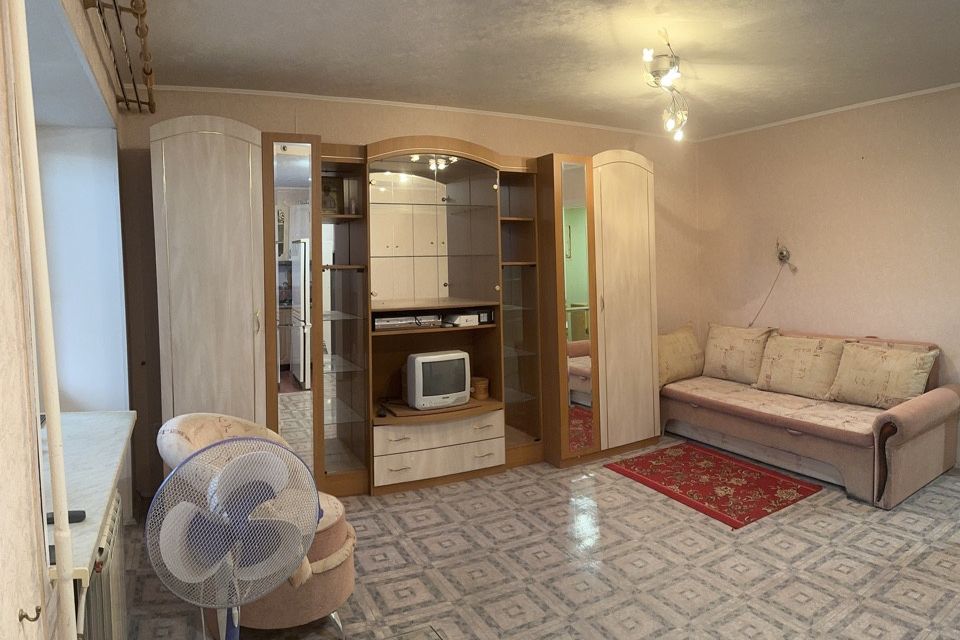 Продаётся 2-комнатная квартира, 44.8 м²