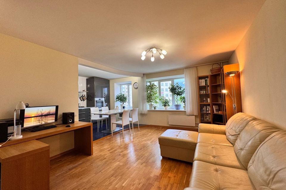 Продаётся 3-комнатная квартира, 63 м²