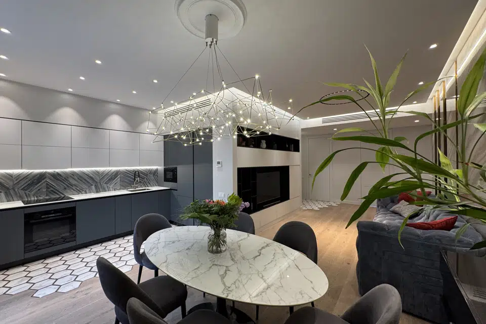 Продаётся 3-комнатная квартира, 126.2 м²