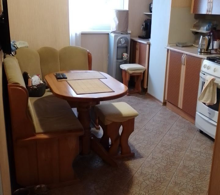 Продаётся 2-комнатная квартира, 56 м²