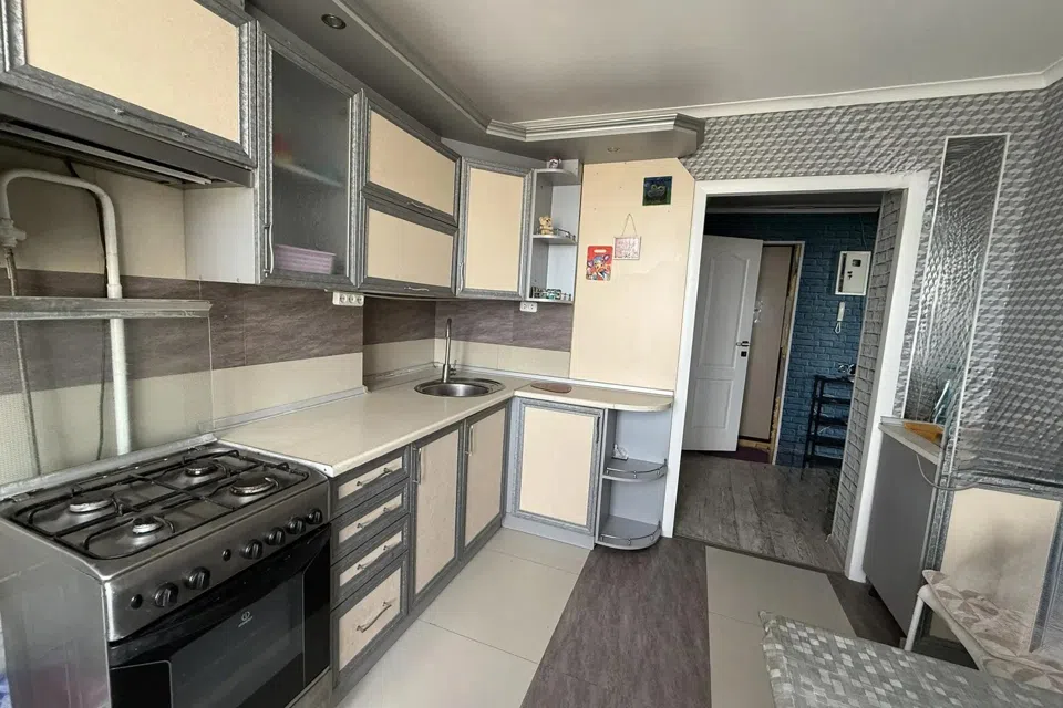 Продаётся 3-комнатная квартира, 58.2 м²